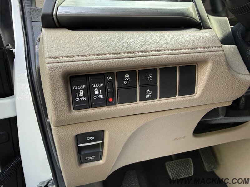 2019 Honda Odyssey EX Loaded Power Doors Back Up Camera Heated Seats   - Photo 15 - Hillsboro, OR 97123