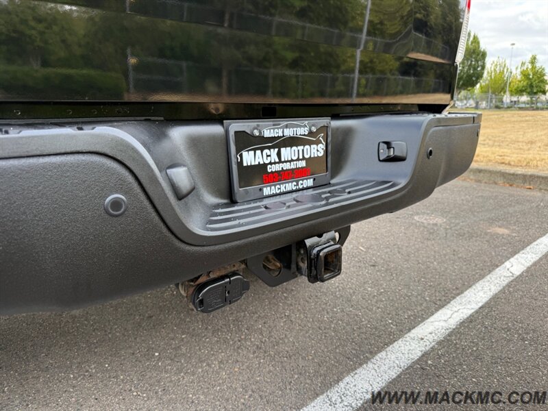 2010 Toyota Tundra Limited Lifted New Tires Blacked Out - Photo 13 - Hillsboro, OR 97123