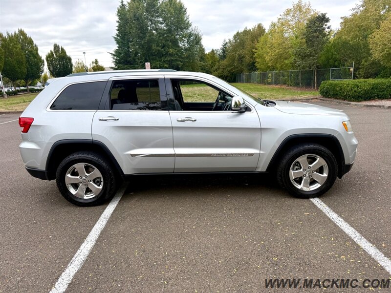 2011 Jeep Grand Cherokee Limited Pano Roof Leather Heated Seats 4X4   - Photo 6 - Hillsboro, OR 97123