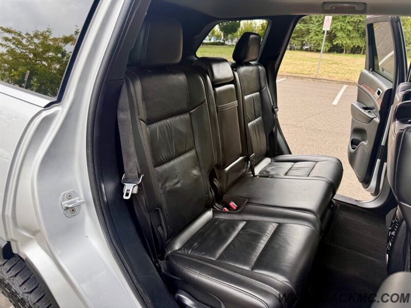 2011 Jeep Grand Cherokee Limited Pano Roof Leather Heated Seats 4X4   - Photo 19 - Hillsboro, OR 97123