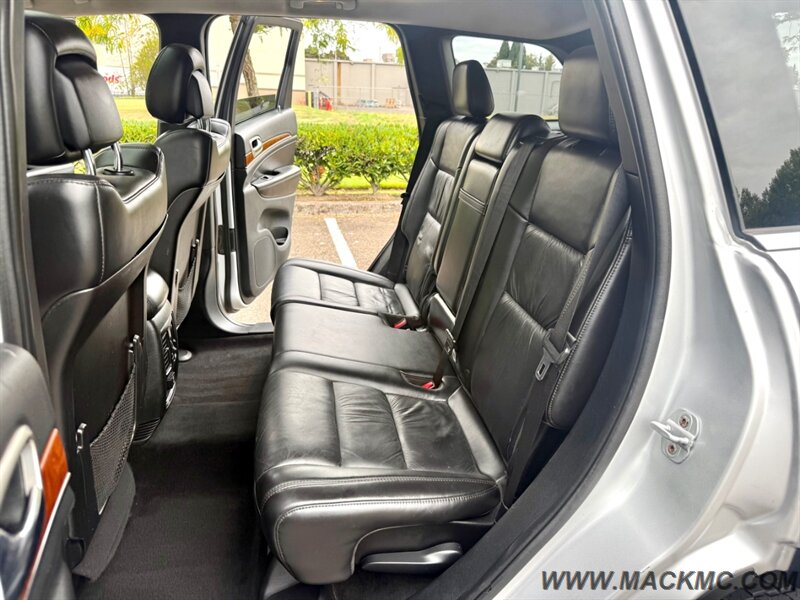 2011 Jeep Grand Cherokee Limited Pano Roof Leather Heated Seats 4X4   - Photo 18 - Hillsboro, OR 97123