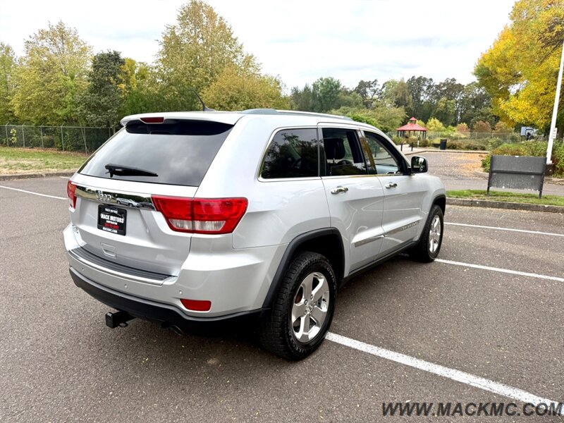 2011 Jeep Grand Cherokee Limited Pano Roof Leather Heated Seats 4X4   - Photo 7 - Hillsboro, OR 97123