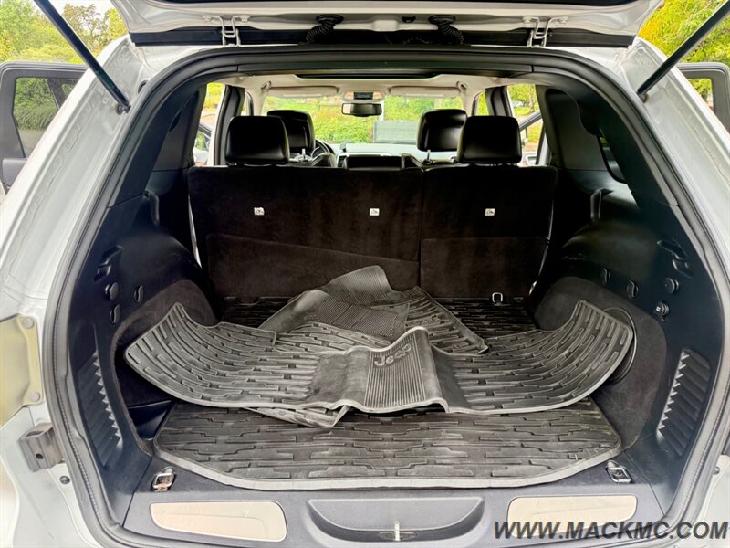 2011 Jeep Grand Cherokee Limited Pano Roof Leather Heated Seats 4X4   - Photo 17 - Hillsboro, OR 97123