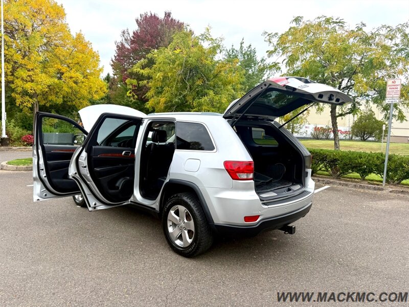 2011 Jeep Grand Cherokee Limited Pano Roof Leather Heated Seats 4X4   - Photo 25 - Hillsboro, OR 97123