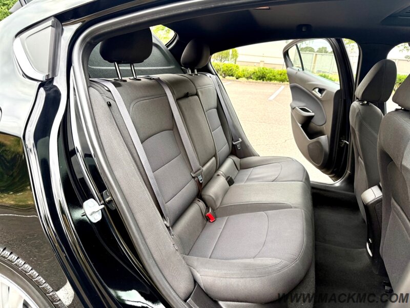 2017 Chevrolet Cruze LT Auto - Photo 12 - Hillsboro, OR 97123