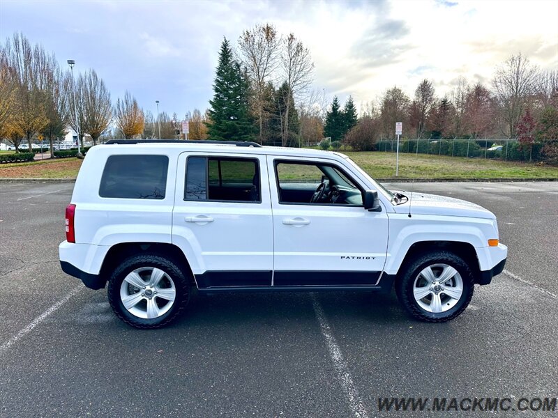 2016 Jeep Patriot Latitude 4x4 AWD Only 74K Low Miles   - Photo 6 - Hillsboro, OR 97123