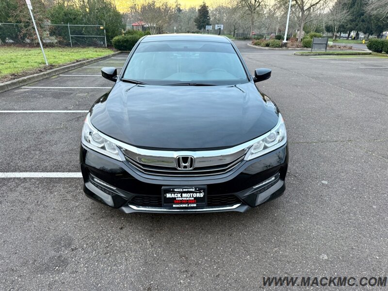 2016 Honda Accord Sport Triple Black Back Up Cam Heated Seats 35-MPG - Photo 4 - Hillsboro, OR 97123