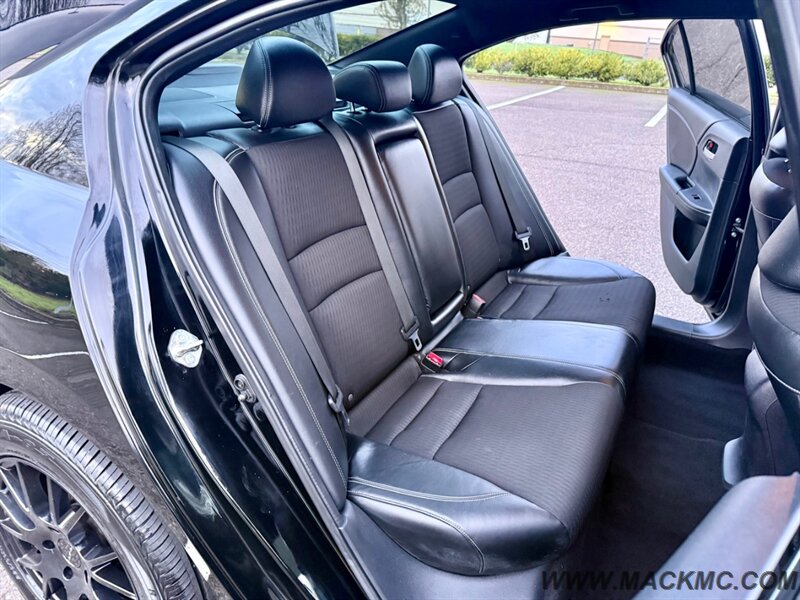 2016 Honda Accord Sport Triple Black Back Up Cam Heated Seats 35-MPG - Photo 17 - Hillsboro, OR 97123