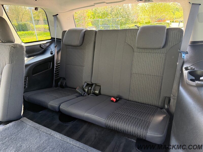 2015 Chevrolet Tahoe LS 3RD Row Seating 4x4   - Photo 20 - Hillsboro, OR 97123
