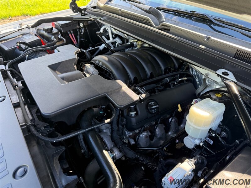 2015 Chevrolet Tahoe LS 3RD Row Seating 4x4   - Photo 24 - Hillsboro, OR 97123