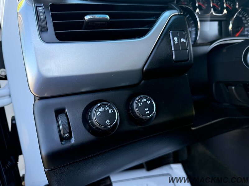 2015 Chevrolet Tahoe LS 3RD Row Seating 4x4   - Photo 23 - Hillsboro, OR 97123