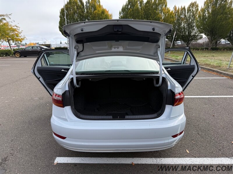 2019 Volkswagen Jetta S 69KLow Miles loaded 40-MPG - Photo 28 - Hillsboro, OR 97123