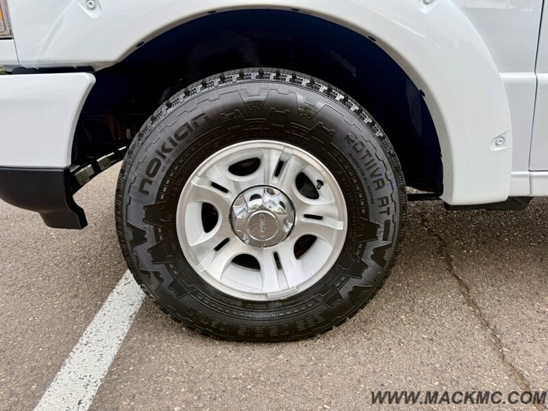 2011 Ford Ranger Sport 5-Speed Manual Transmission Low Miles 4.0 - Photo 11 - Hillsboro, OR 97123