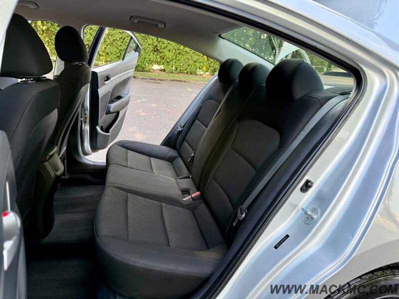 2019 Hyundai ELANTRA SE Back Up Camera 38-MPG   - Photo 17 - Hillsboro, OR 97123