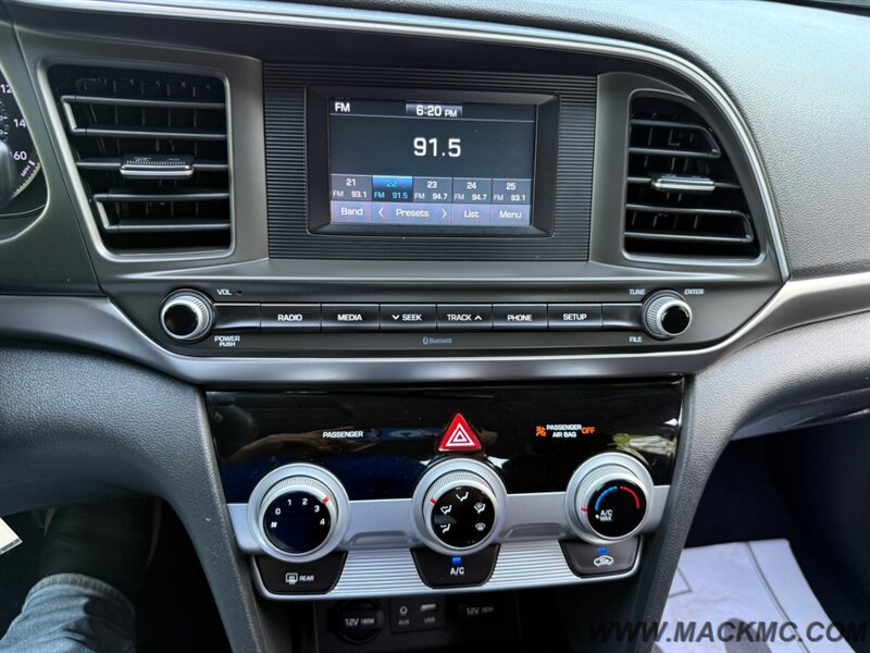 2019 Hyundai ELANTRA SE Back Up Camera 38-MPG   - Photo 13 - Hillsboro, OR 97123