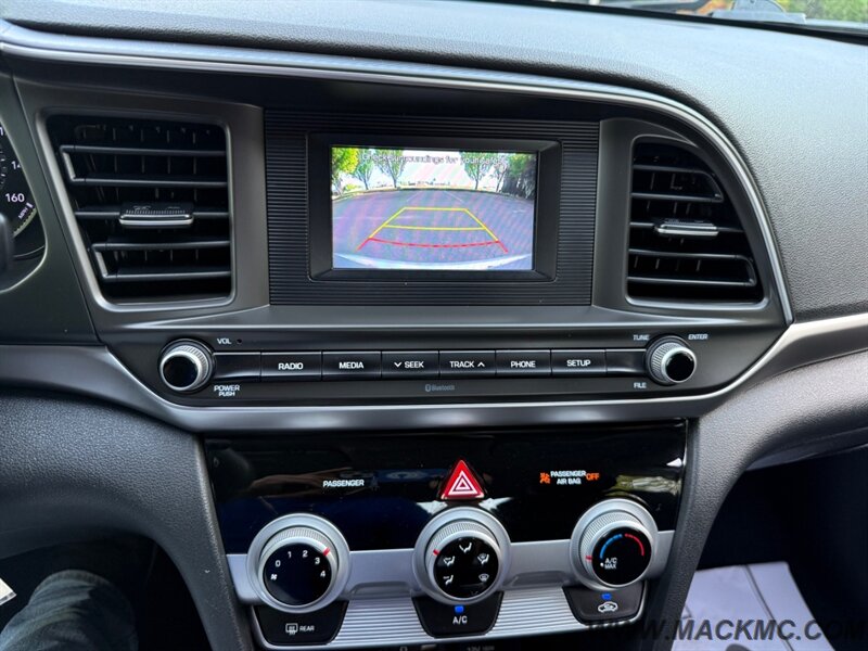 2019 Hyundai ELANTRA SE Back Up Camera 38-MPG   - Photo 12 - Hillsboro, OR 97123