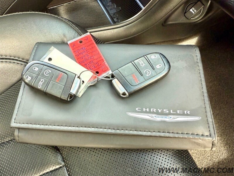 2016 Chrysler 200 S 72K Low Miles Loaded Pano Roof Back Up Cam - Photo 23 - Hillsboro, OR 97123