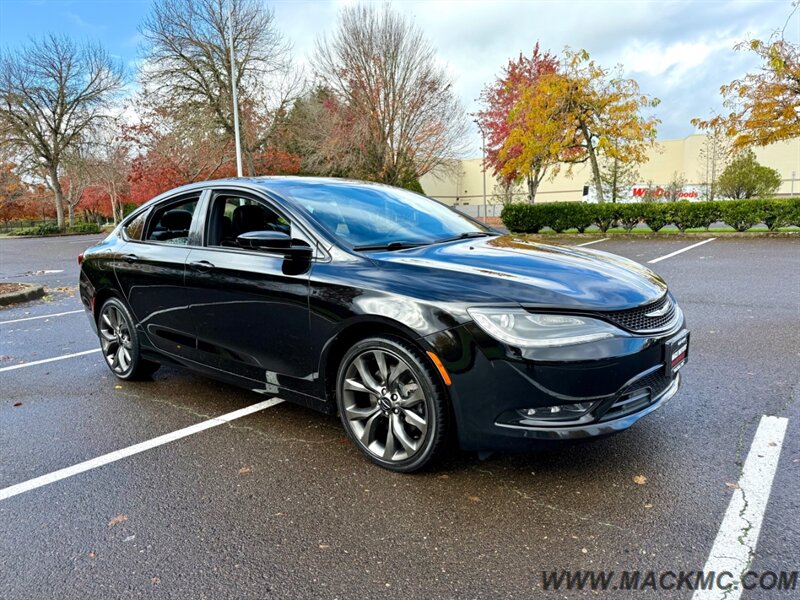 2016 Chrysler 200 S 72K Low Miles Loaded Pano Roof Back Up Cam - Photo 6 - Hillsboro, OR 97123