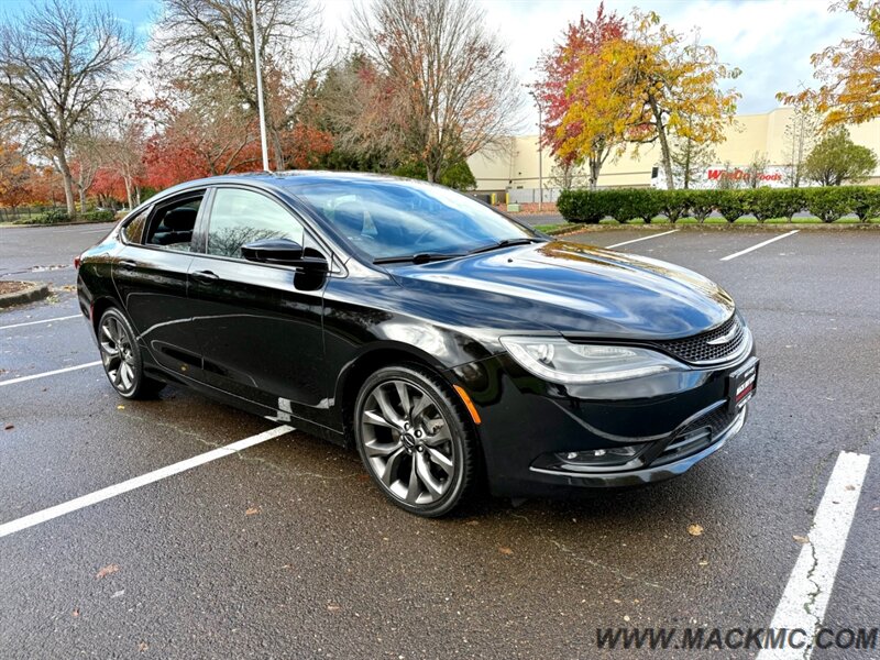 2016 Chrysler 200 S 72K Low Miles Loaded Pano Roof Back Up Cam - Photo 5 - Hillsboro, OR 97123