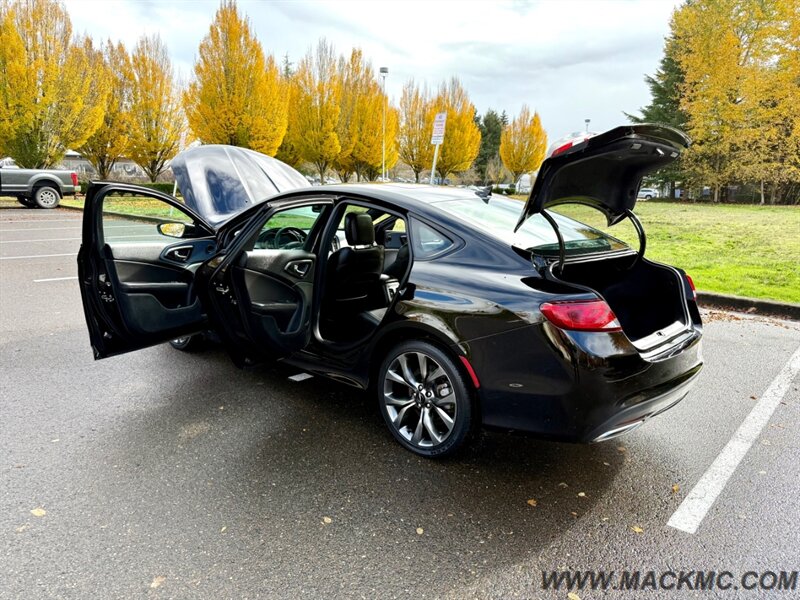 2016 Chrysler 200 S 72K Low Miles Loaded Pano Roof Back Up Cam - Photo 33 - Hillsboro, OR 97123