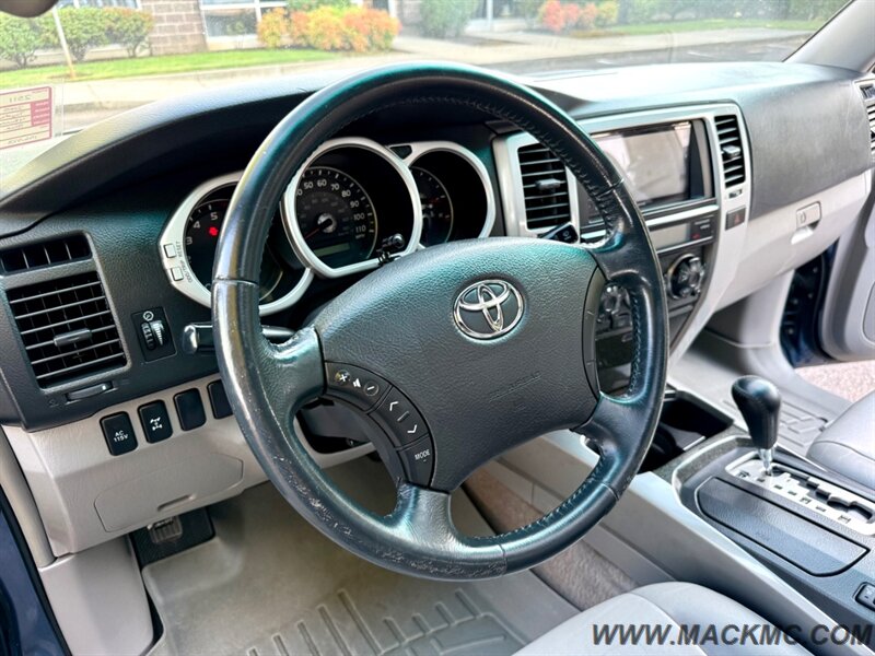 2005 Toyota 4Runner Limited Lifted Premium Wheels Leather Moonroof - Photo 11 - Hillsboro, OR 97123