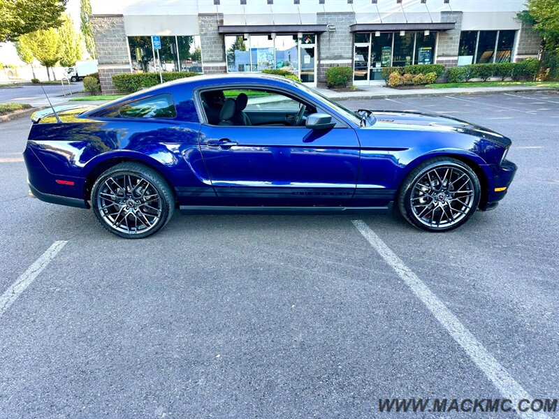 2010 Ford Mustang Premium wheels Low Miles 26-MPG   - Photo 5 - Hillsboro, OR 97123