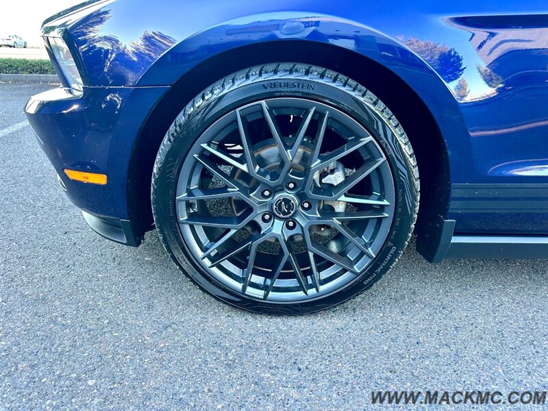 2010 Ford Mustang Premium wheels Low Miles 26-MPG   - Photo 10 - Hillsboro, OR 97123