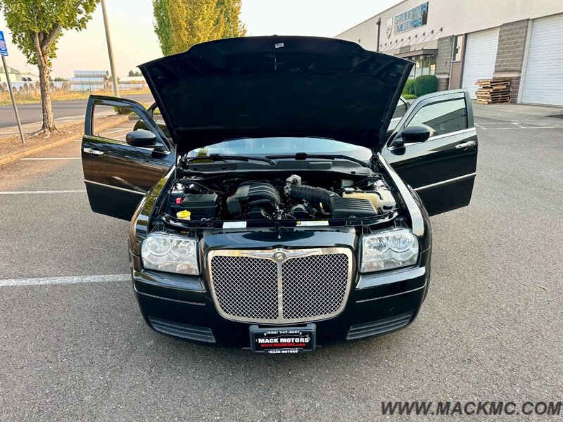 2008 Chrysler 300 Series LX   - Photo 23 - Hillsboro, OR 97123