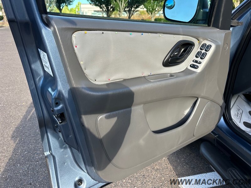 2005 Ford Escape XLT AWD Leather Moonroof Tow PKG - Photo 24 - Hillsboro, OR 97123