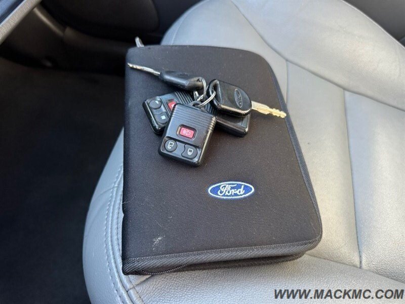 2005 Ford Escape XLT AWD Leather Moonroof Tow PKG - Photo 11 - Hillsboro, OR 97123