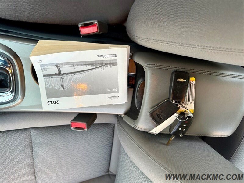 2013 Chevrolet Malibu LS 39K Low Miles New tires 34-MPG   - Photo 15 - Hillsboro, OR 97123