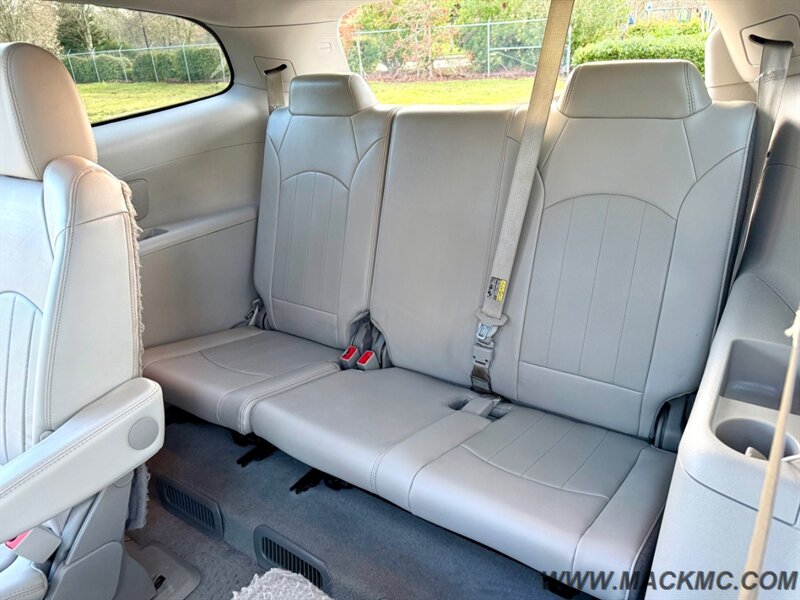 2015 Buick Enclave Premium low Miles 3Rd Row Captian Chairs AWD   - Photo 23 - Hillsboro, OR 97123