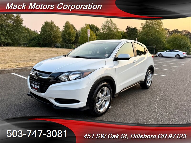 2016 Honda HR-V LX 6-Speed Manual Back Up Camera - Photo 1 - Hillsboro, OR 97123