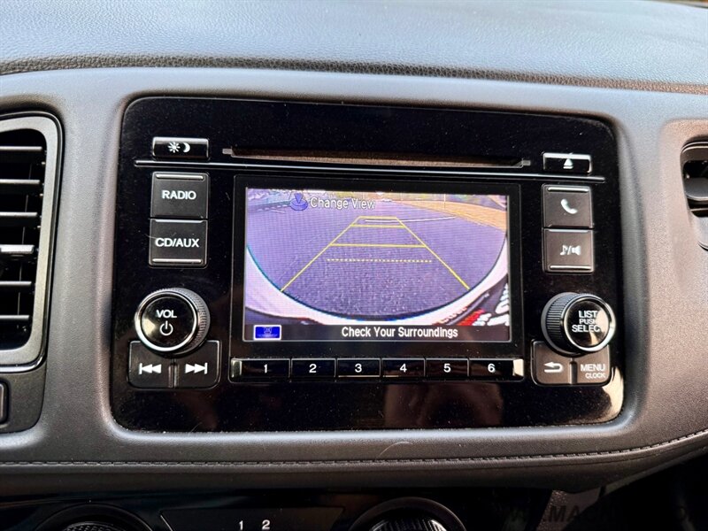 2016 Honda HR-V LX 6-Speed Manual Back Up Camera - Photo 14 - Hillsboro, OR 97123