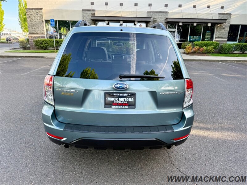 2009 Subaru Forester 2.5 X Premium 5-Speed Manual Pano Roof AWD   - Photo 8 - Hillsboro, OR 97123