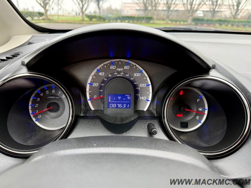 2013 Honda Fit Sport Automatic 87K Low Miles 33-MPG   - Photo 12 - Hillsboro, OR 97123