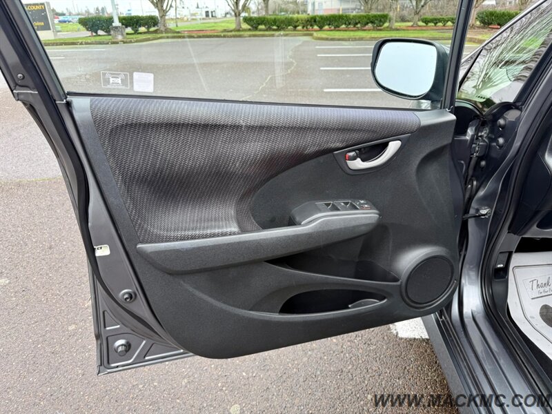 2013 Honda Fit Sport Automatic 87K Low Miles 33-MPG   - Photo 23 - Hillsboro, OR 97123