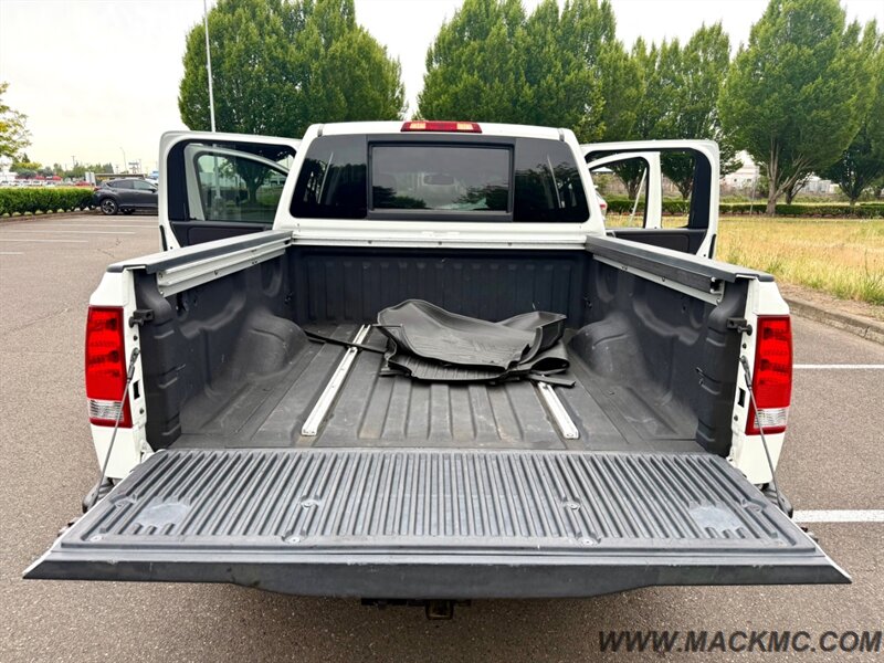 2010 Nissan Titan SE CrewCab  4x4 V8 Tow PKG   - Photo 22 - Hillsboro, OR 97123
