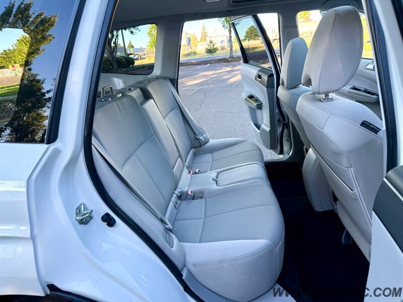 2012 Subaru Forester 2.5X Premium 1-Owner AWD - Photo 13 - Hillsboro, OR 97123