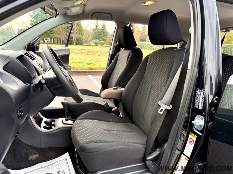 2011 Scion xD Automatic 85K Low Miles hatchback 33-MPG - Photo 13 - Hillsboro, OR 97123