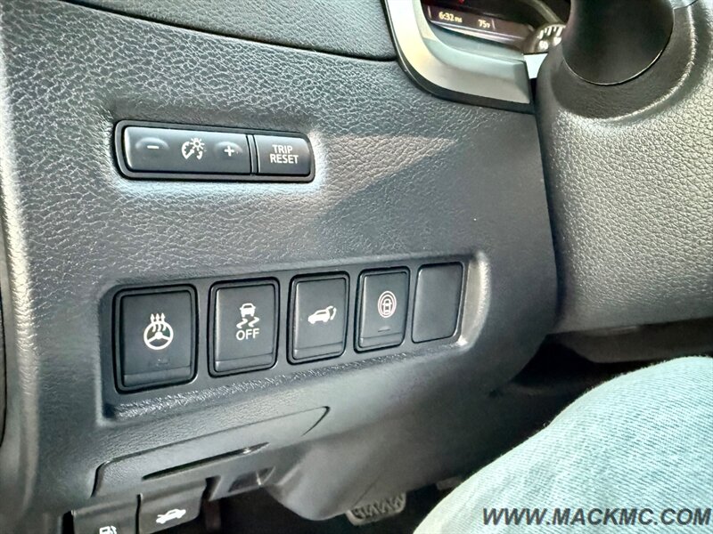 2020 Nissan Murano SV AWD Pano Roof Back Up Cam Sky View - Photo 19 - Hillsboro, OR 97123