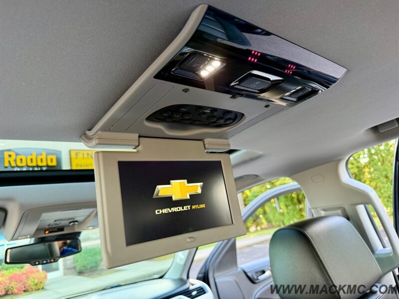 2017 Chevrolet Tahoe Premier Loaded Leather DVD Back Up Camera - Photo 28 - Hillsboro, OR 97123