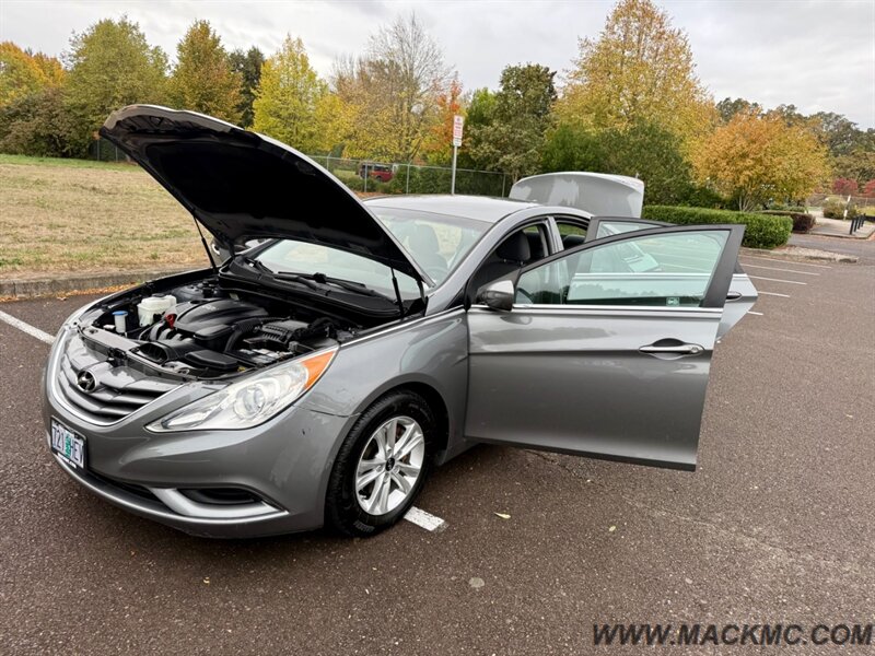 2013 Hyundai SONATA GLS Newer Tires 35-MPG   - Photo 22 - Hillsboro, OR 97123