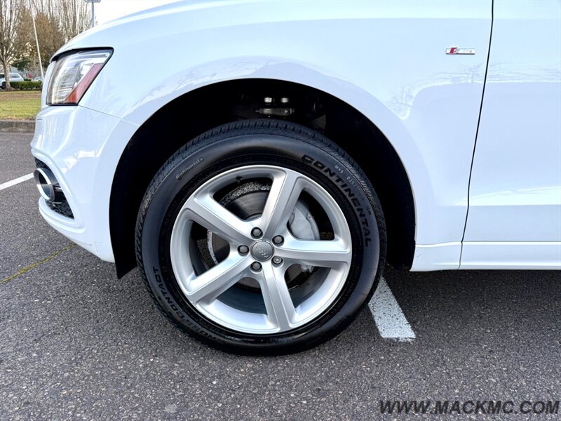 2017 Audi Q5 2.0T quattro Premium Loaded Pano Roof Heated Seats   - Photo 10 - Hillsboro, OR 97123