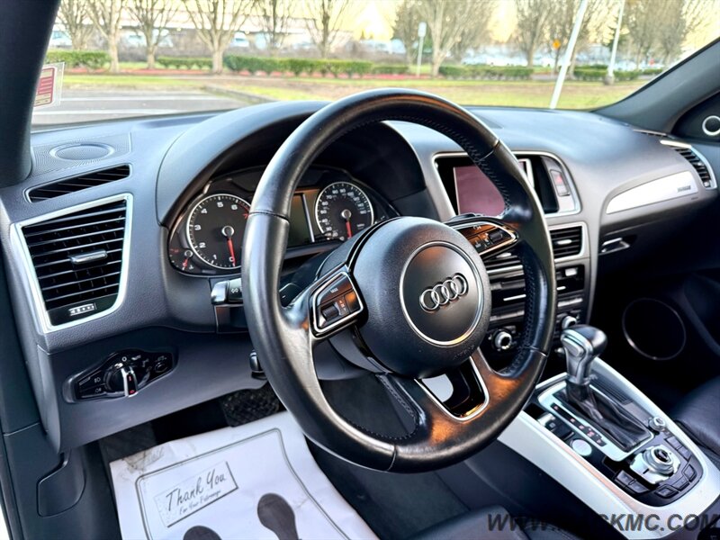 2017 Audi Q5 2.0T quattro Premium Loaded Pano Roof Heated Seats   - Photo 13 - Hillsboro, OR 97123