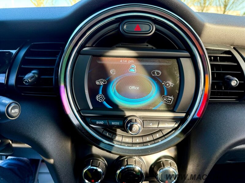 2016 MINI Hardtop 4 Door Cooper 27K Low Miles 1-Owner   - Photo 14 - Hillsboro, OR 97123