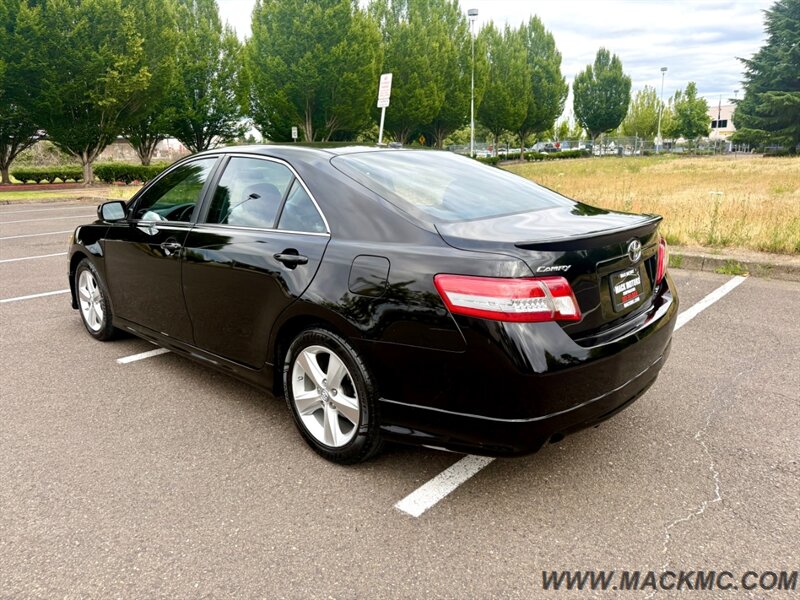 2011 Toyota Camry SE - Photo 11 - Hillsboro, OR 97123