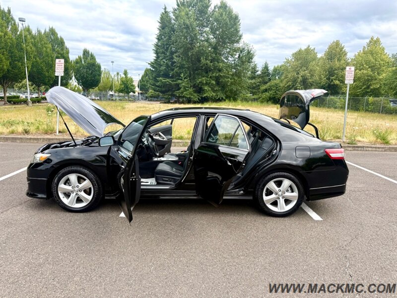 2011 Toyota Camry SE - Photo 24 - Hillsboro, OR 97123