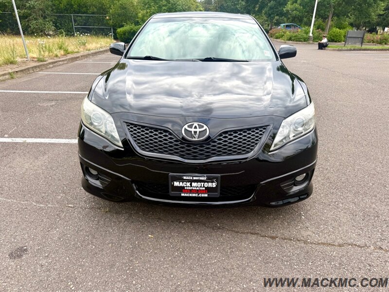 2011 Toyota Camry SE - Photo 5 - Hillsboro, OR 97123