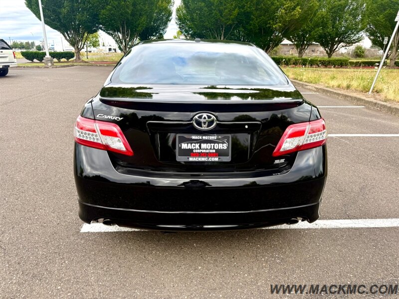 2011 Toyota Camry SE - Photo 12 - Hillsboro, OR 97123